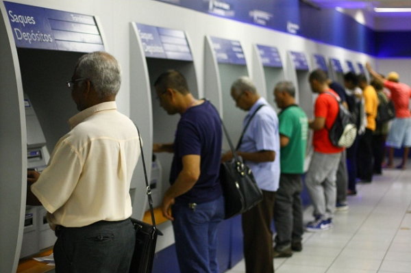 A medida vai beneficiar quase 30 milhões de beneficiários (Foto: Reprodução)