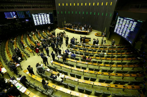 Rodrigo Maia disse que voltará a se reunir com governadores nesta terça (Foto: Marcelo Camargo | Agência Brasil) Rodrigo Maia disse que voltará a se reunir com governadores nesta terça (Foto: Marcelo Camargo | Agência Brasil)
