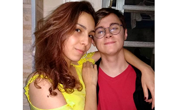 Isabela, namorada do ator Rafael Henrique, usou seu perfil do Facebook para publicar um texto de despedida (Foto: Reprodução) Isabela, namorada do ator Rafael Henrique, usou seu perfil do Facebook para publicar um texto de despedida (Foto: Reprodução)